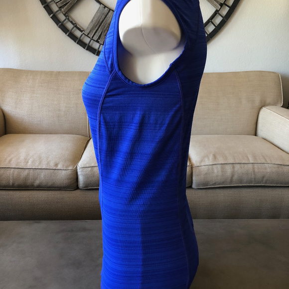 Athleta Half-Sleeve Top, size s - Picture 2 of 8